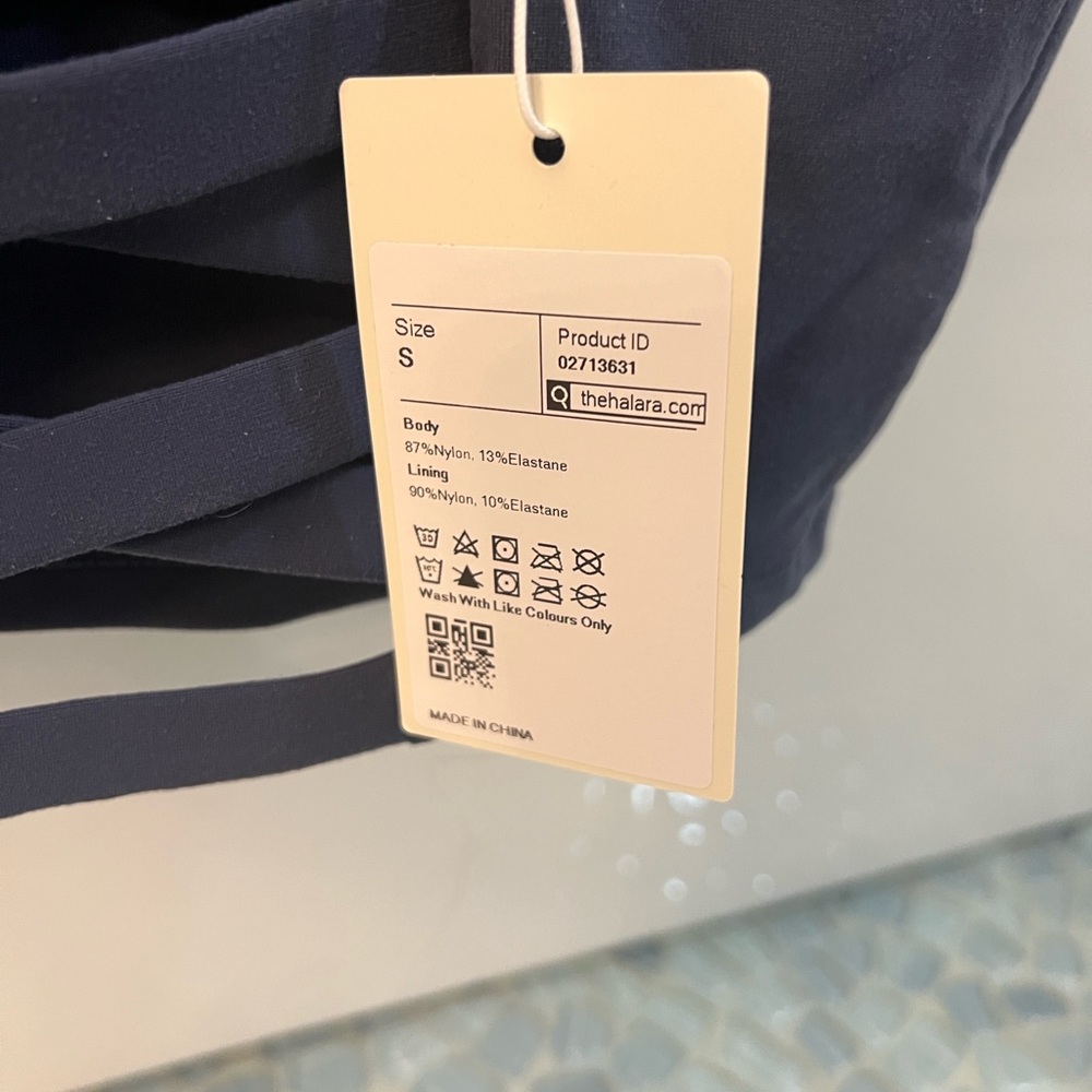 HALARA Deep Blue Activewear Top - Picture 3 of 3